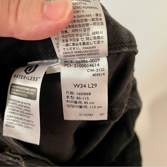 Levi's High Waisted Mom Women's Jeans Black Size 34 - Picture 10 of 10